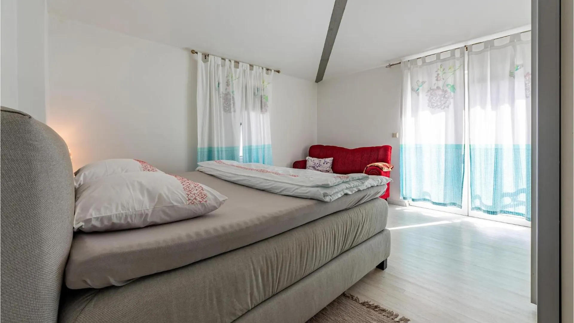 2 Bedroom Gorgeous Apartment In Zadar